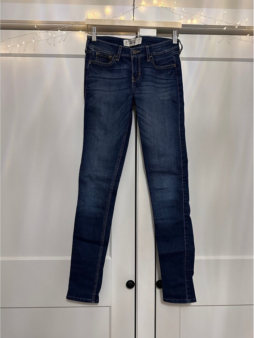 Hollister Super Skinny Jeans in Dark Blue Denim, Size W25 L31